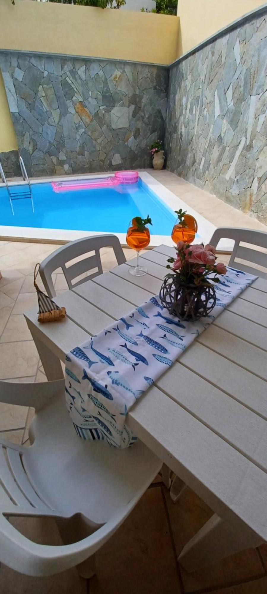 Exclusive Use Swimming Pool Available From June To September Cagliari Habitación foto
